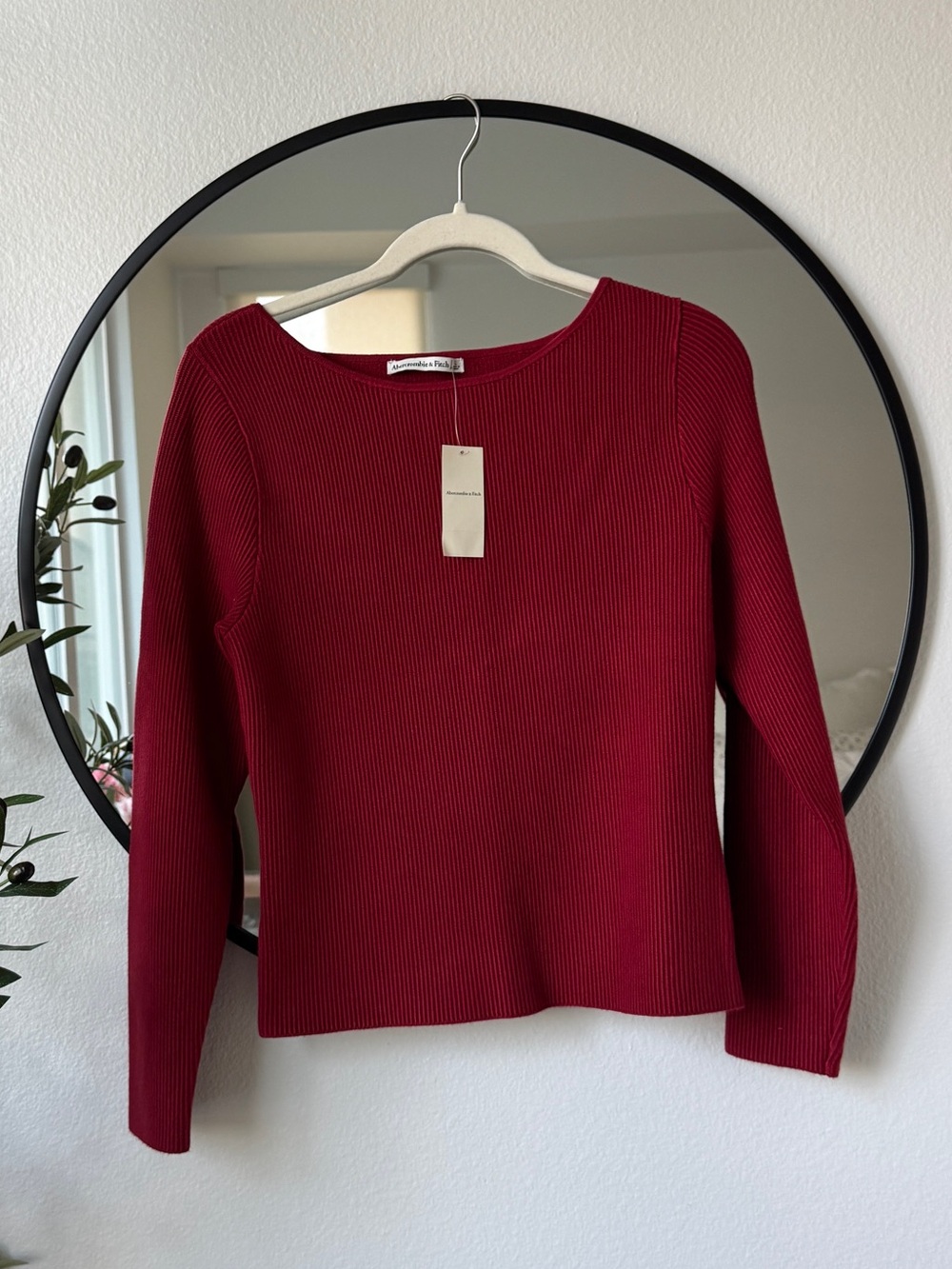 Abercrombie & Fitch Ribbed Ruby Red Long-Sleeve Ottoman Slash Top Crew Sweater L